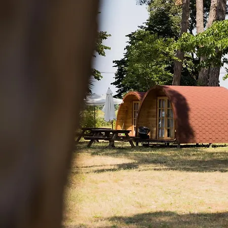 Isola Village Кемпинг Неттуно